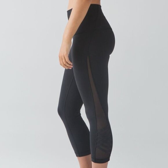 Lululemon Black Minimalist Crop Leggings Size 6 - Picture 1 of 5
